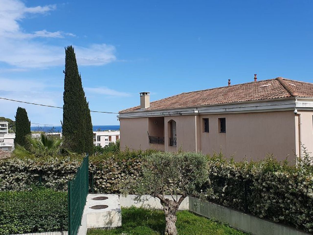 Appartement Studio ANTIBES (06600) AZUR CONCEPT GESTION
